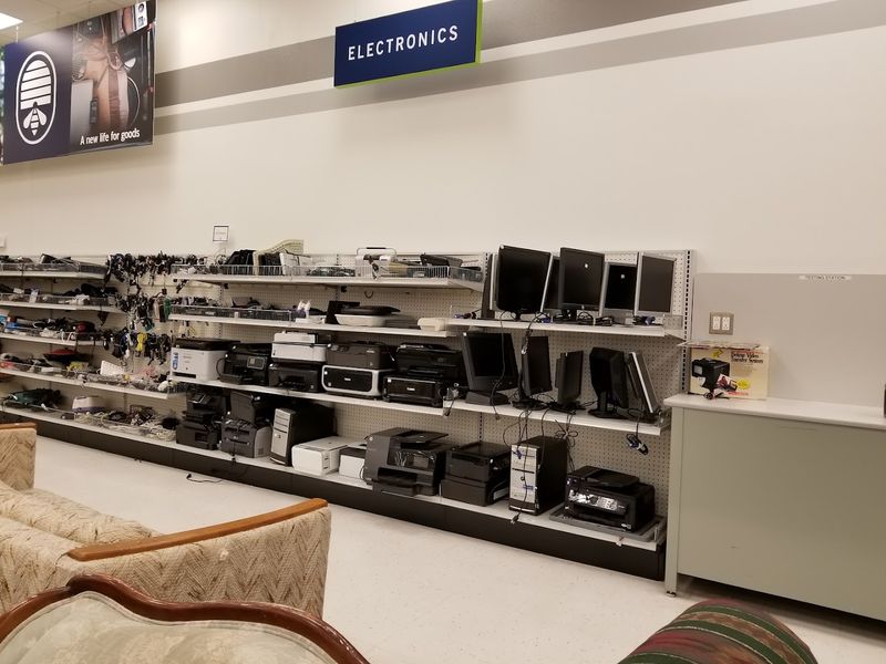Electronics And Gadgets Galore