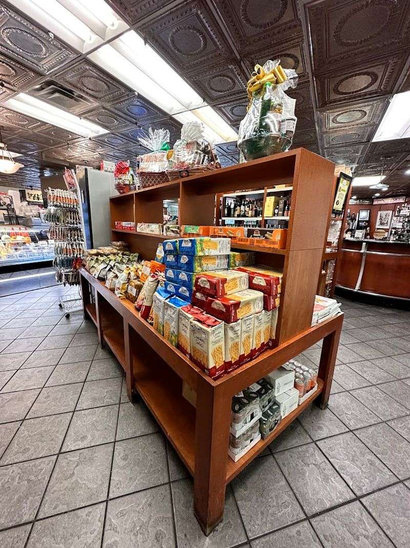 Italian Gift Baskets And Specialty Items Worth Taking Home