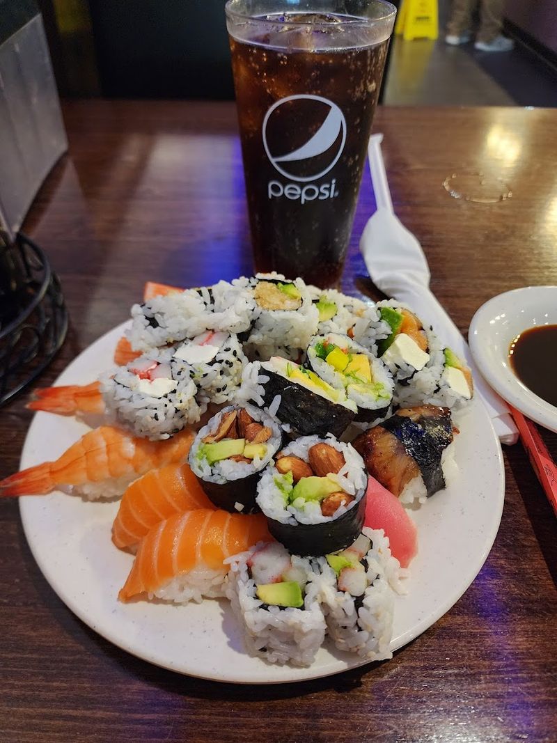 Sushi And Chinese Dishes Under One Roof