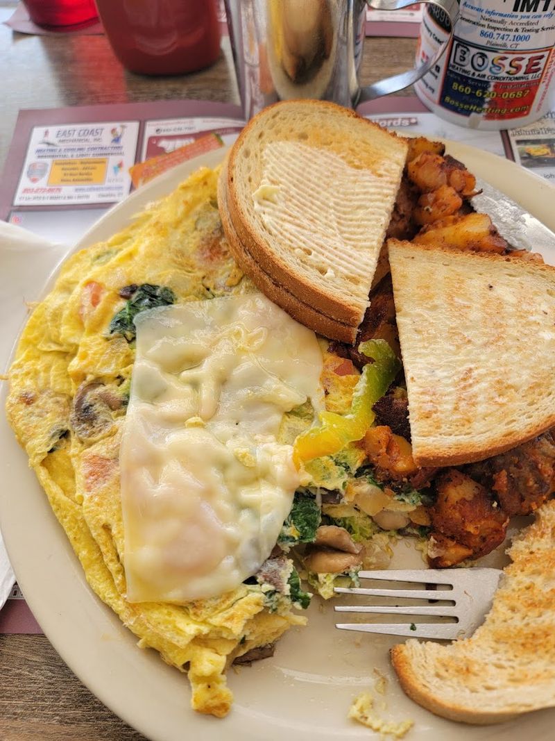 The New Englander Omelet Is Loaded With Breakfast Classics