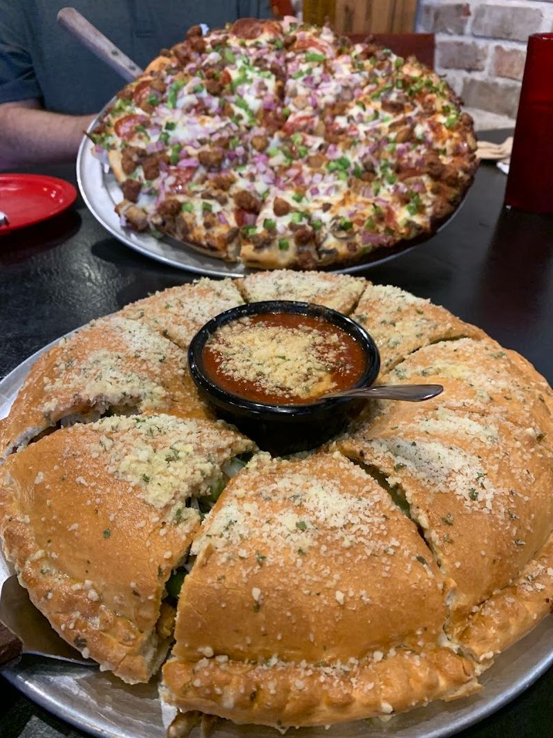 Cheese Varieties Used In Deep Dish Pizza