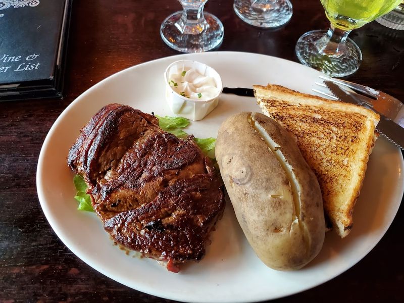 Affordable Dining Options For Budget Conscious Visitors
