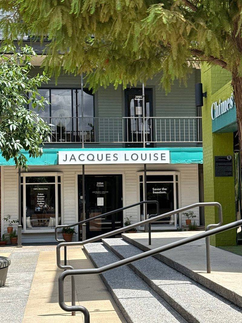 Who Walks Away Happiest From This Bakery