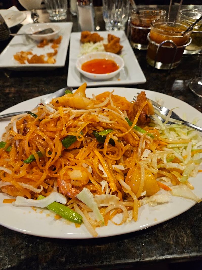 Diners Can Choose Chicken Beef Shrimp Pork Or Tofu