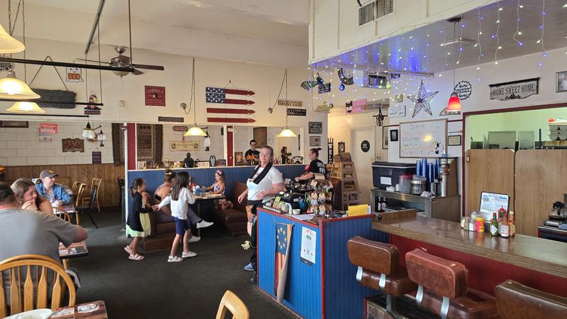 Hometown Cafe