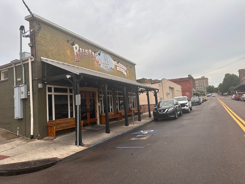 Rusty's Riverfront Grill