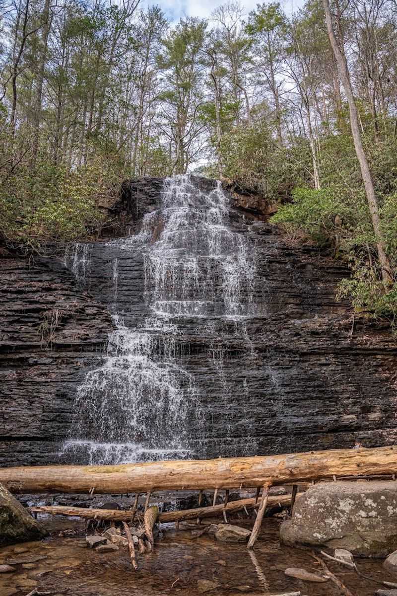 Benton Falls Trailhead, Benton