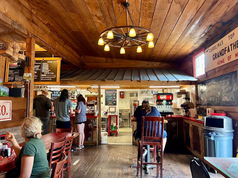 Smoked Chicken And Other Meats Worth Ordering