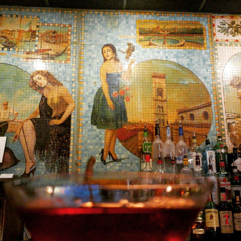 Roman Columns and a Venice Mural Set the Scene