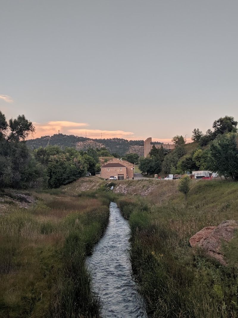 The Fall River Trail Makes Daily Walks Feel Like An Escape