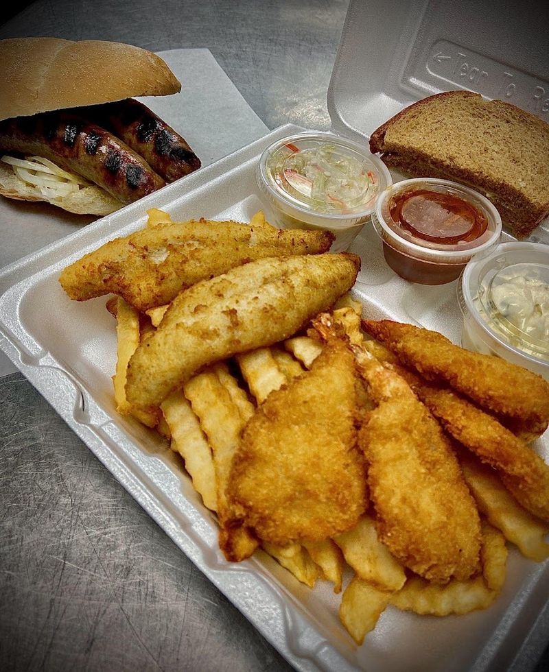 A Fried Fish Experience That Locals Swear By