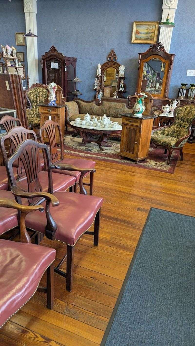 Lower Lodge Antique Mall