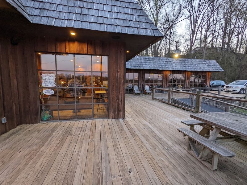 Hagy's Catfish Hotel, Shiloh