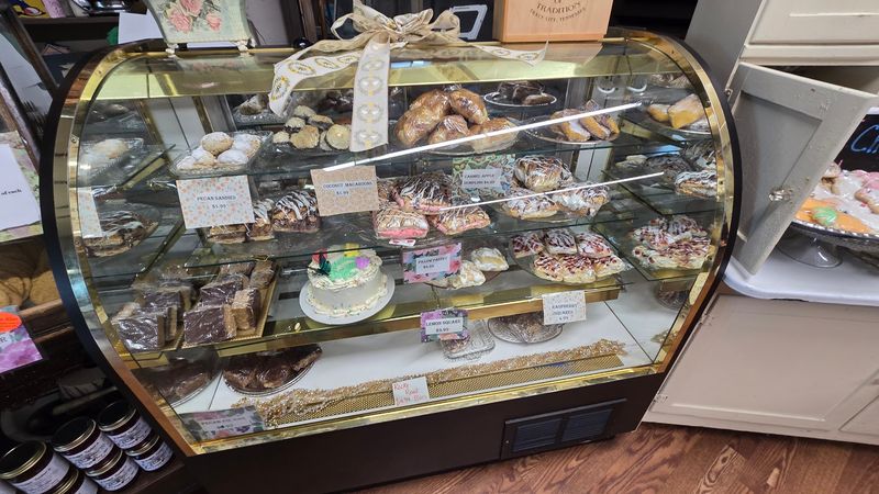 Custom Cakes Made For Life's Most Important Days