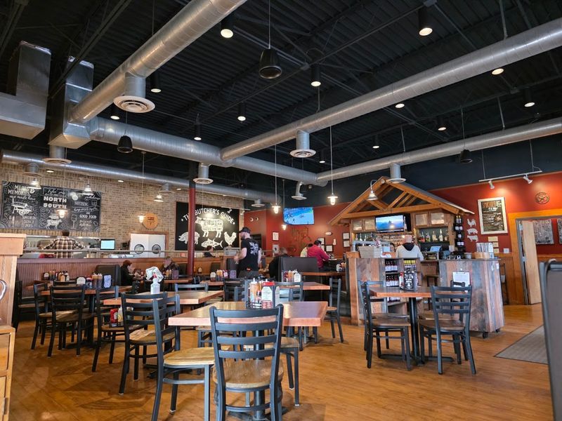 North And South Seafood & Smokehouse