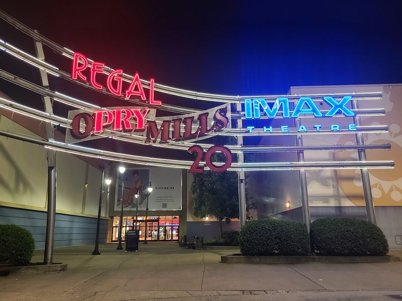 Regal Lets Movie Fans Choose Between IMAX 4DX And RPX