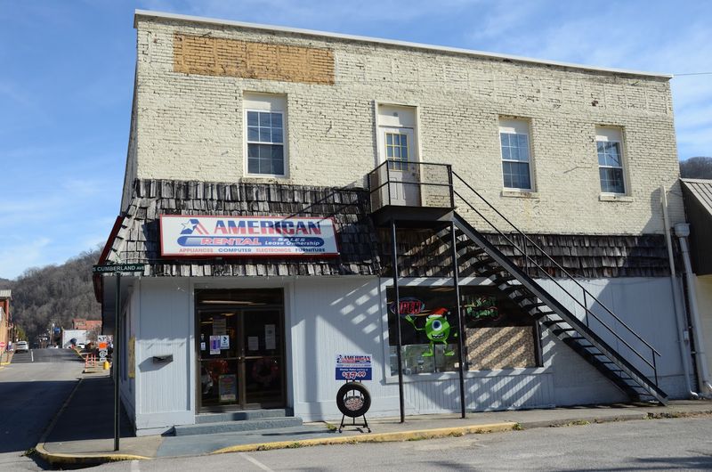 Downtown Harlan Holds Its Ground