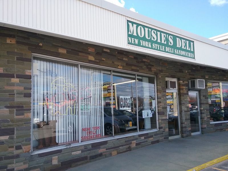 Mousies Deli, Pawtucket