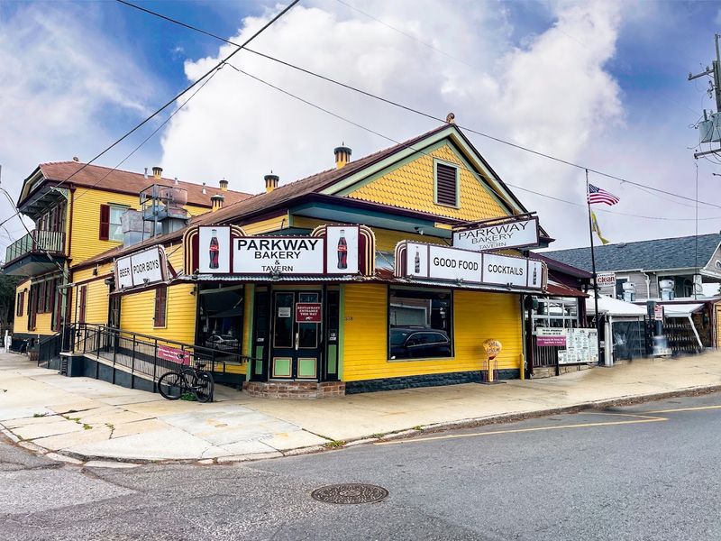 Parkway Bakery & Tavern
