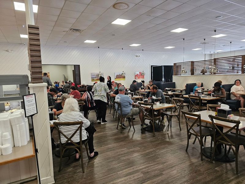 Poppa's Buffet And Grill