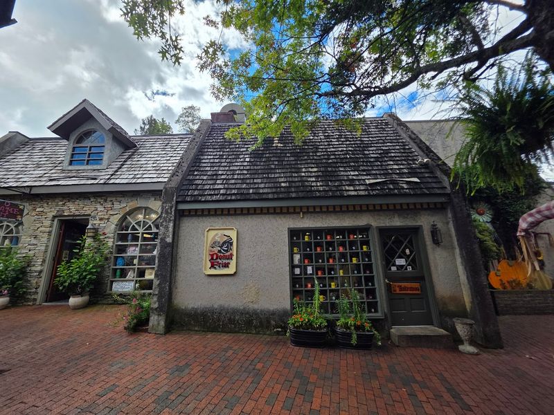 The Donut Friar, Gatlinburg