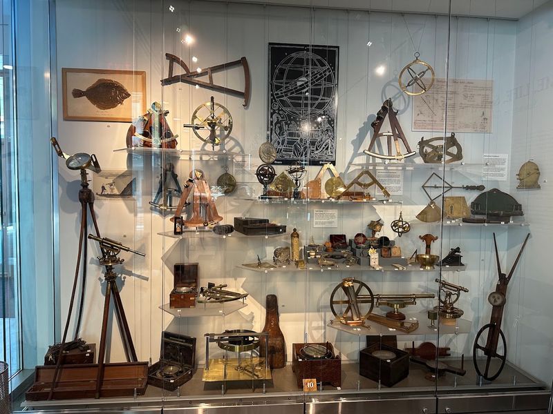 The Collection of Historical Scientific Instruments at the Putnam Gallery, Cambridge