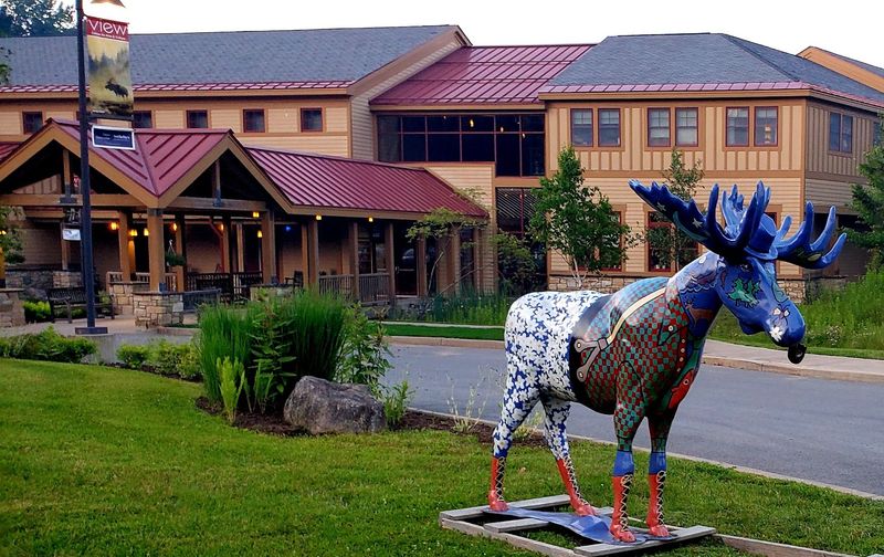 Art, History, And Hardware Worth A Detour