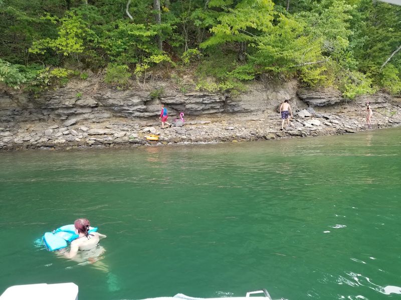 Lillydale Recreation Area, Allons
