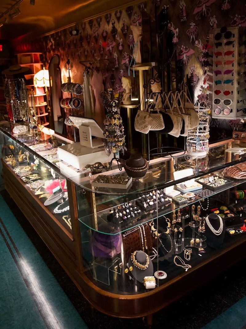 Paper Doll Vintage Boutique