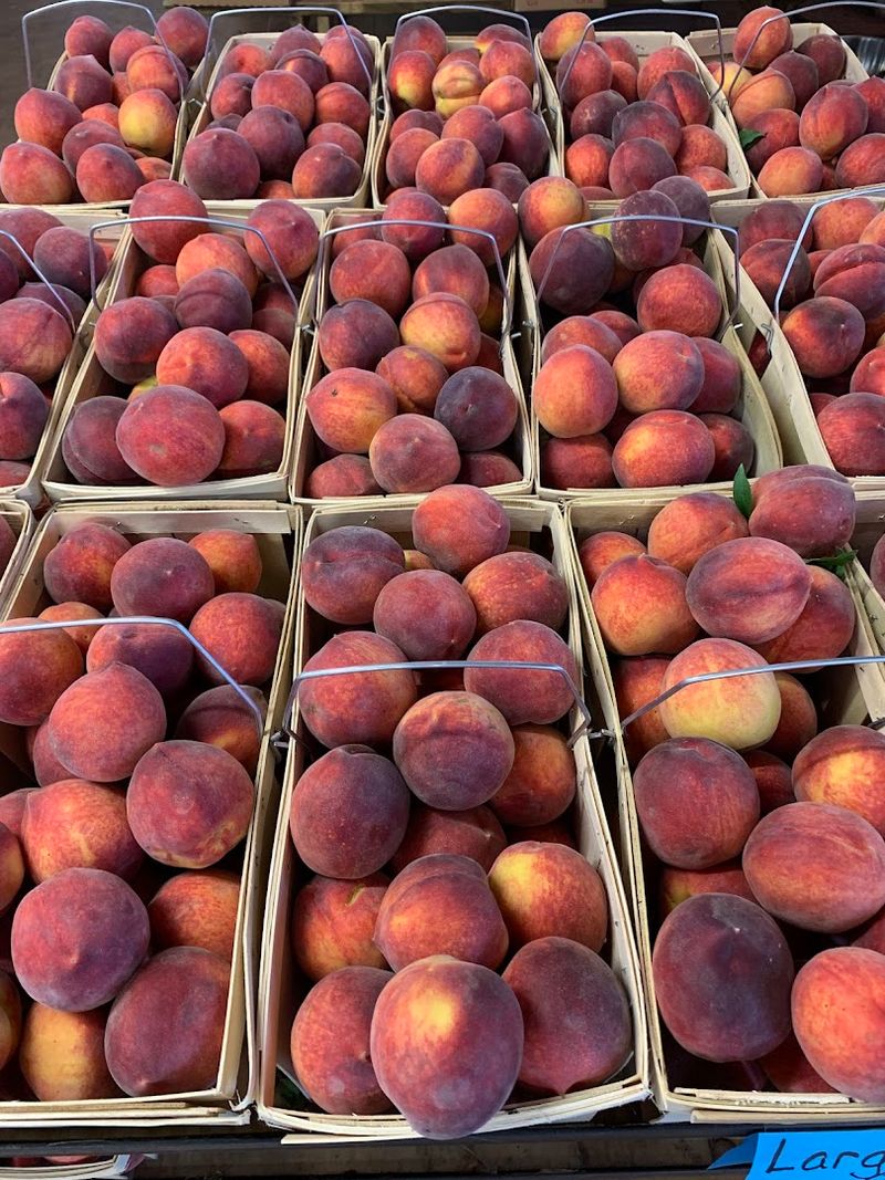 Tips For Selecting The Perfect Peach Every Time