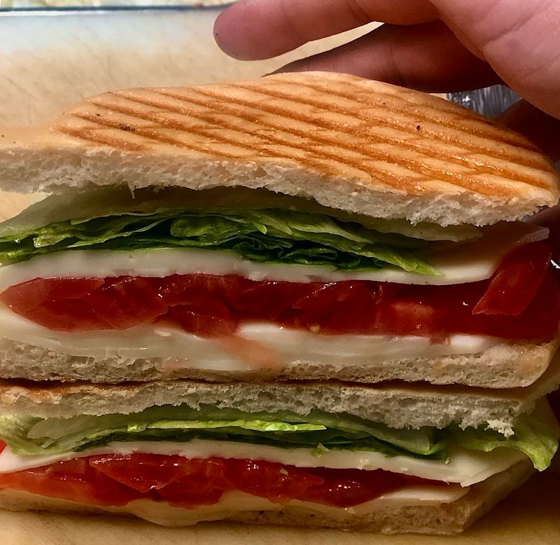 Sandwiches And Classics Done Right