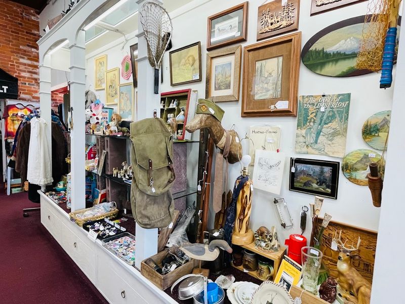 A Shop That Collects More Than Just Objects