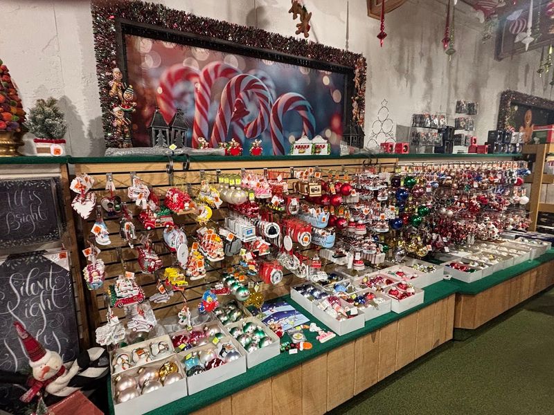Personalized Ornaments Made While You Shop