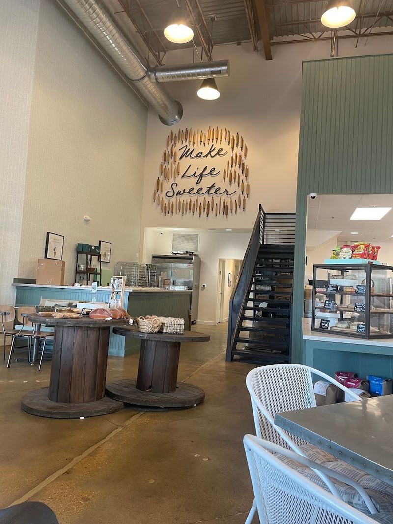 Sweet LaLa's Bakery