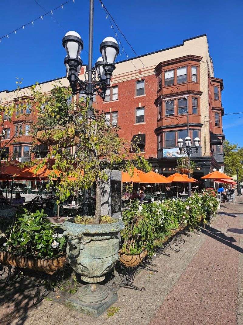 Costantino's Venda Bar & Ristorante
