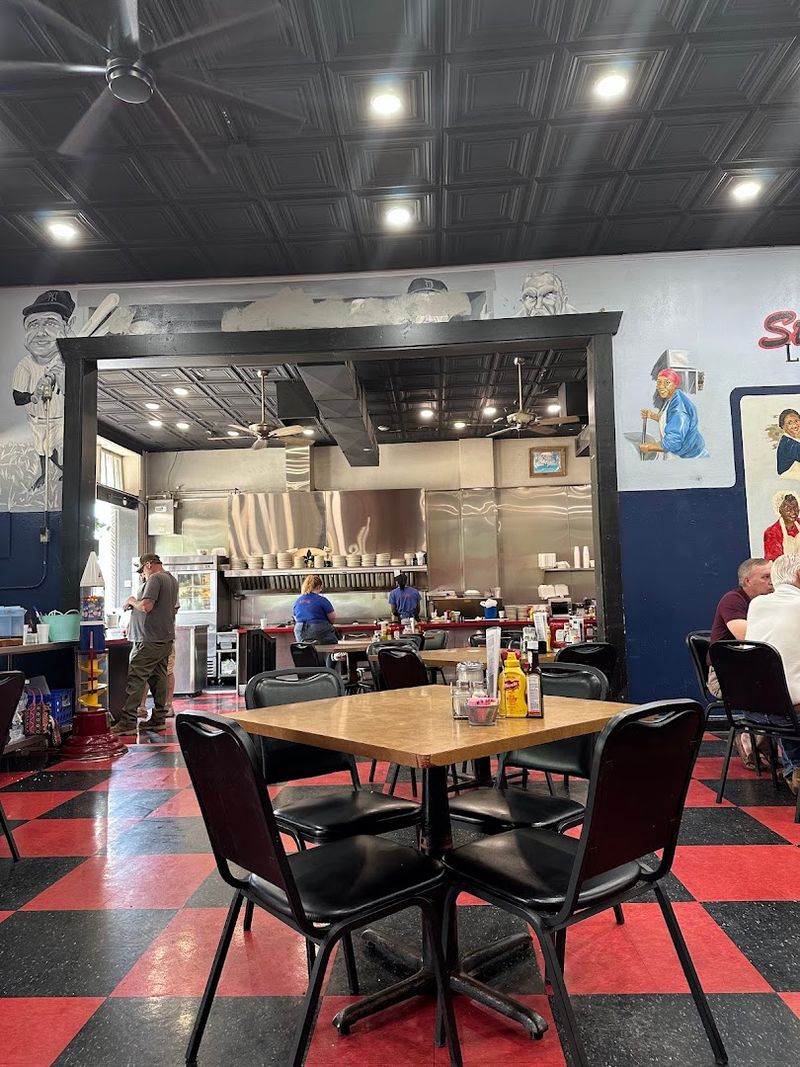 The Rhythm Of Service Inside The Diner