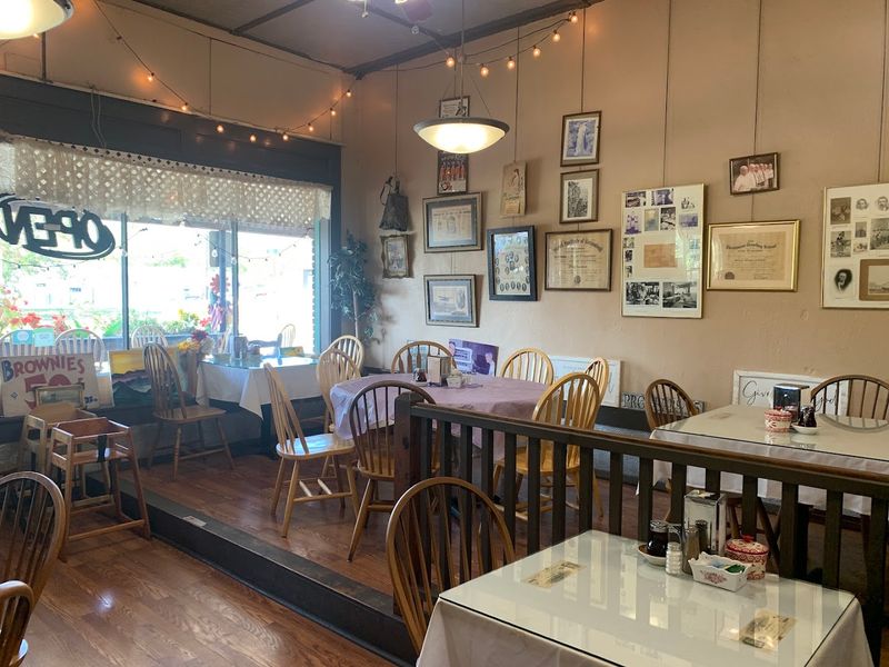 A Cafe That Serves Breakfast Worth Waking Up Early For