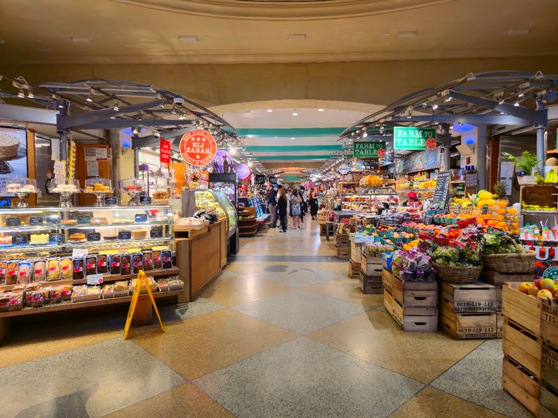 Spices, Teas, And The Stall That Smells Like Somewhere Else