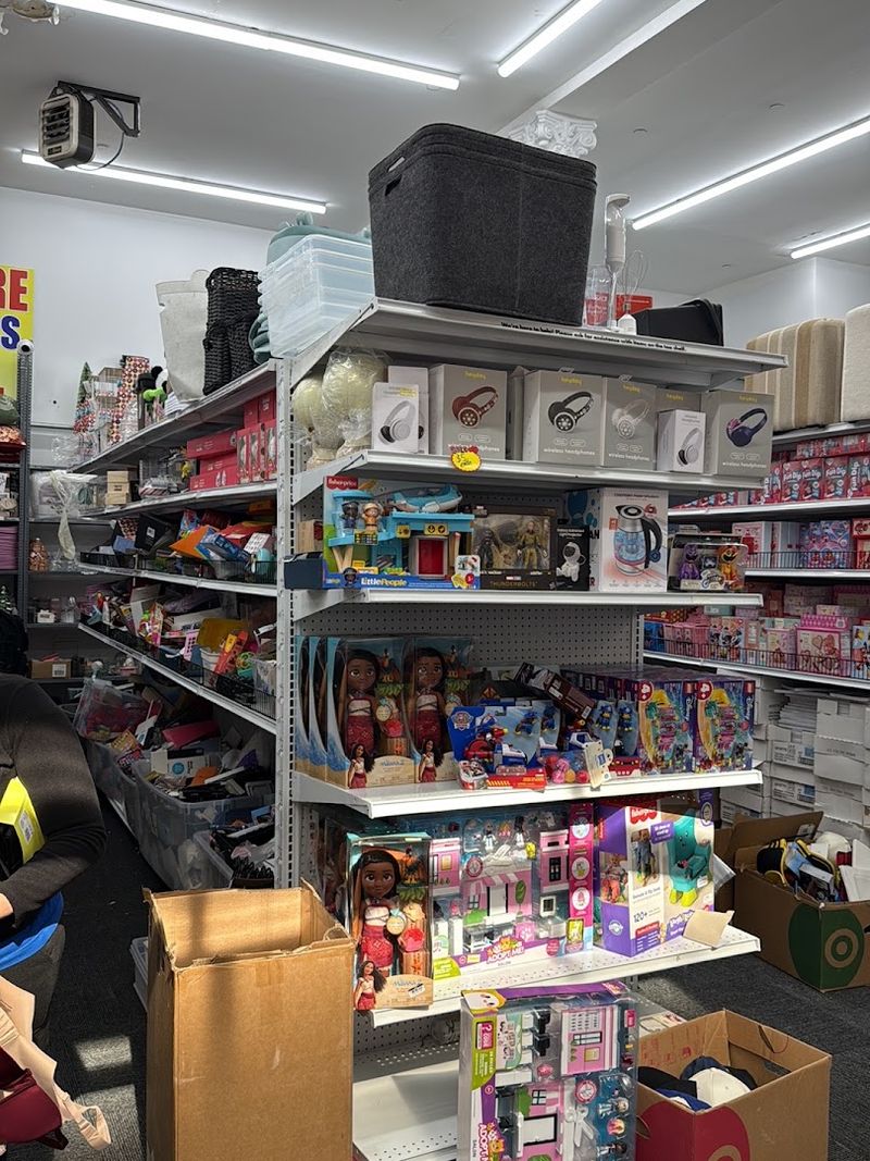 Prime Liquidation — Broadway, Brooklyn, NY