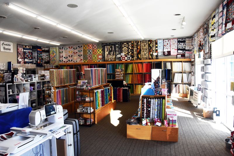 Red-Roxy Quilt Co, Decorah