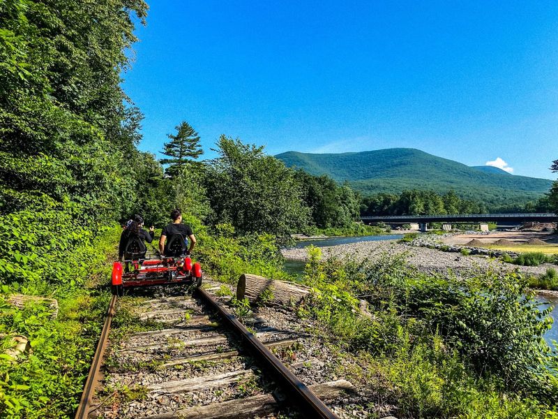 The River Run Tour Along Esopus Creek