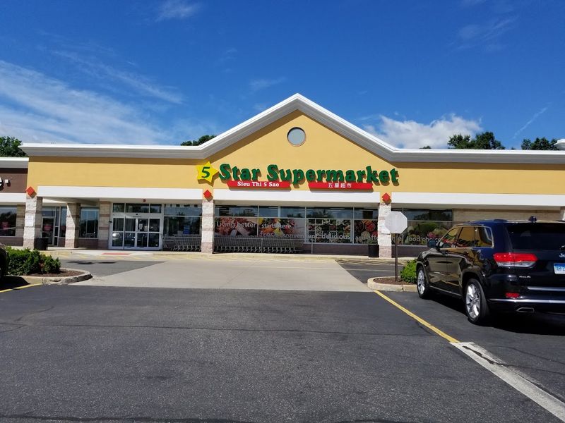 5 Star Supermarket, Springfield