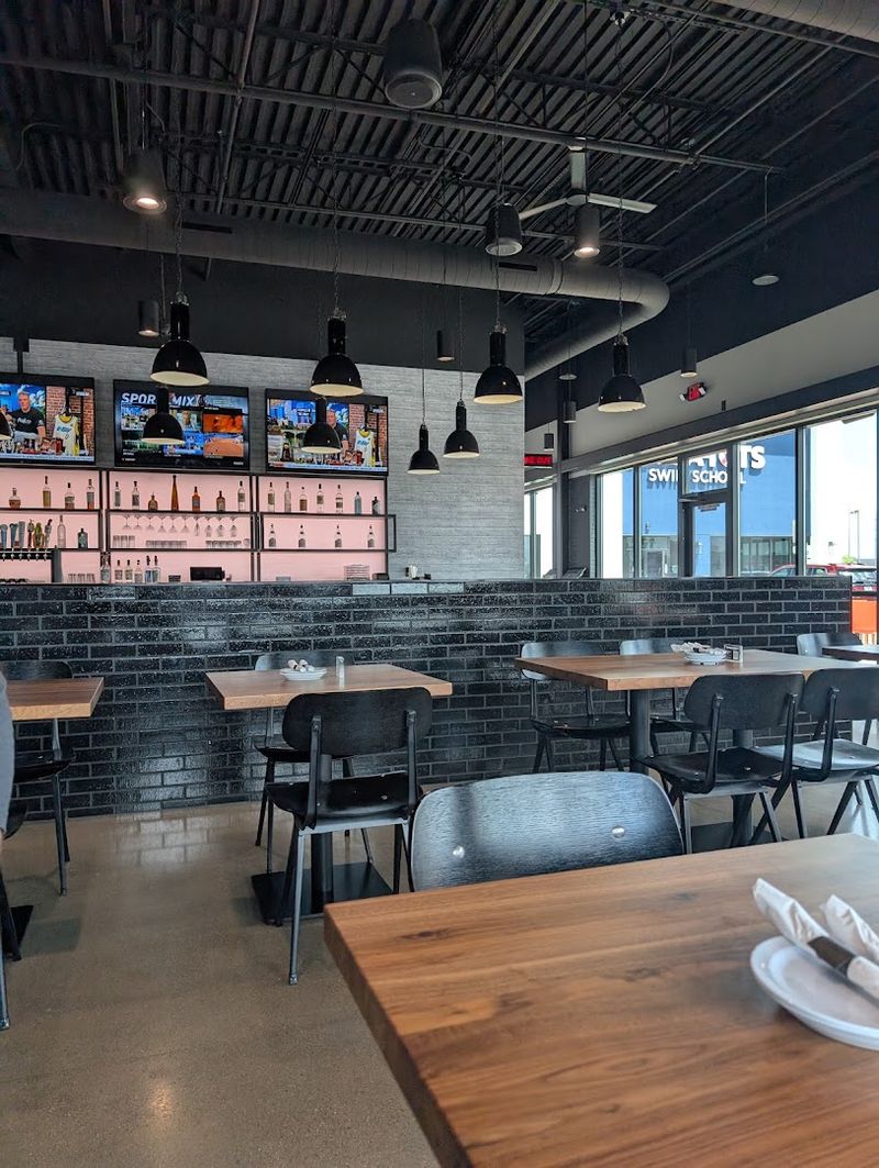 Brienzo's Pizza + Bar