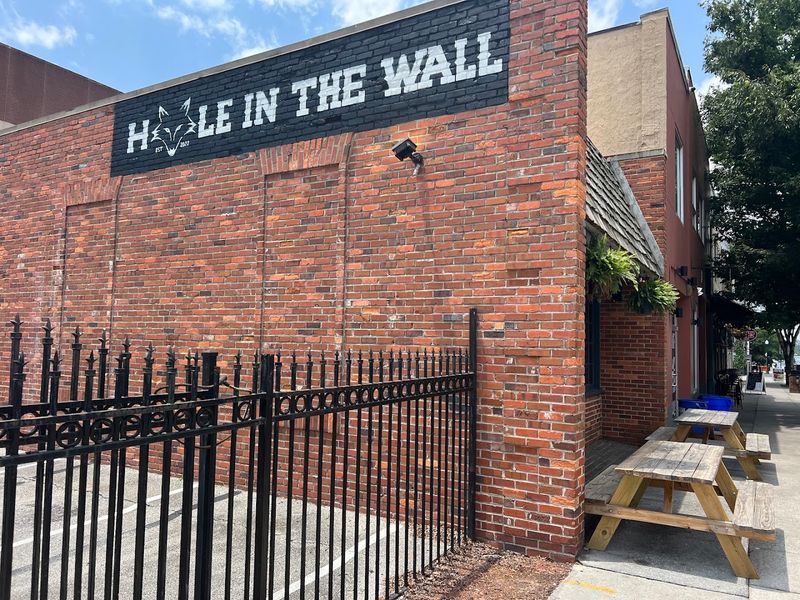 Fox's Hole In The Wall