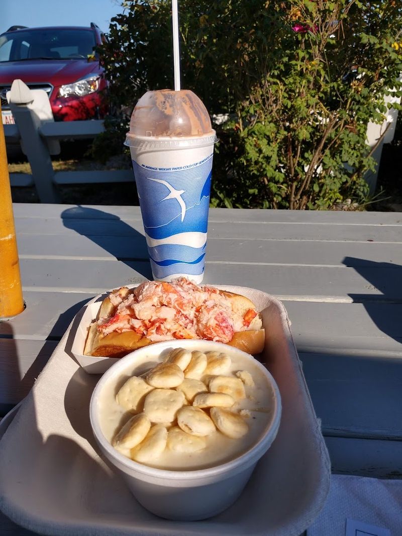 Pairing Lobster Rolls With Complementary Sides