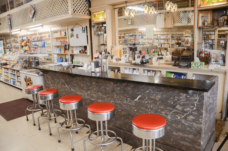 The Counter Where Locals Actually Gather