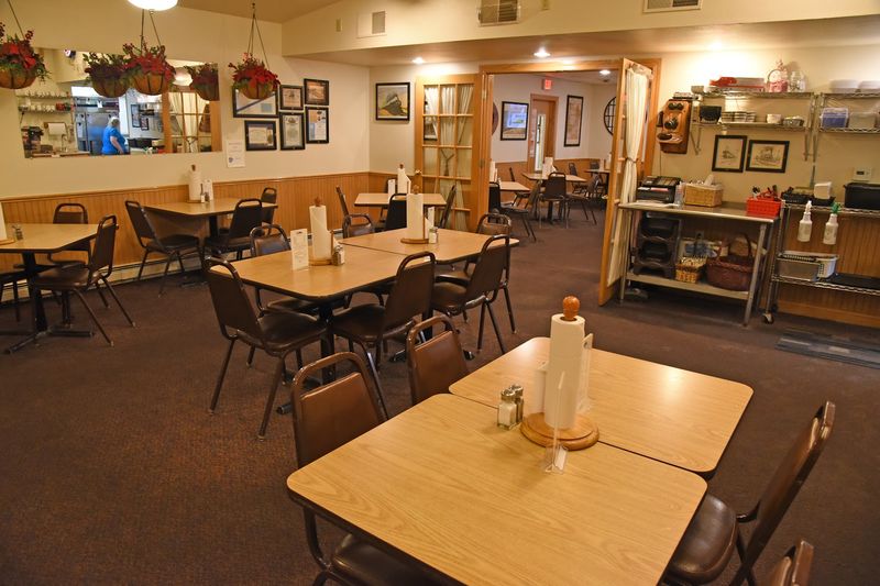 The Old-School Atmosphere That Feels Genuinely Welcoming