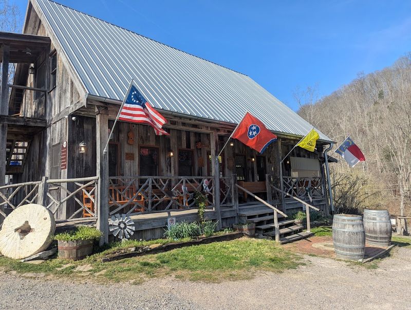 Amis Mill Eatery 