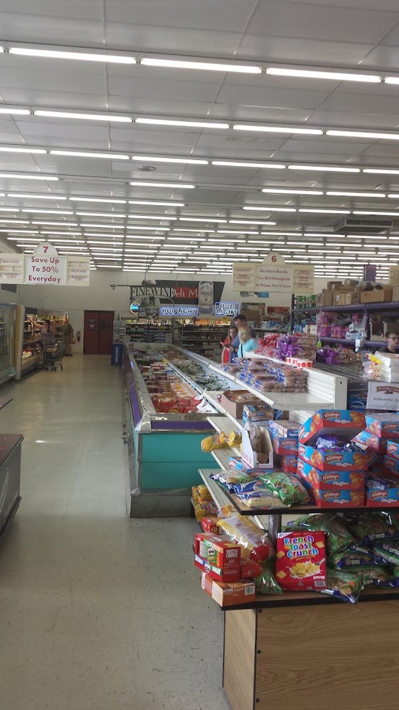 The No-Frills Atmosphere That Shoppers Actually Appreciate