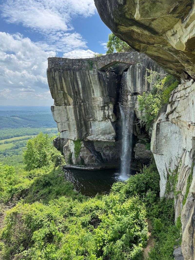 Lookout Mountain / Rock City Gardens